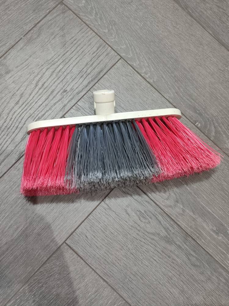 جارو کارواش بزرگ